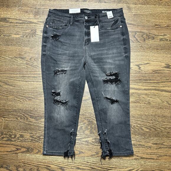 Judy Blue Jeans Women 15 | 32 Black Distressed Raw Hem Skinny Fit Capri Stretch - Picture 1 of 15